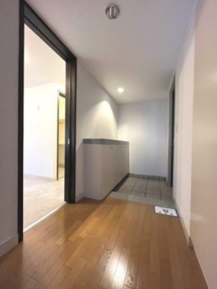 ※同仕様写真(玄関)