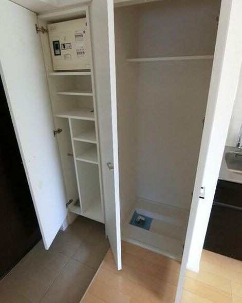 ※同仕様写真含む(玄関)