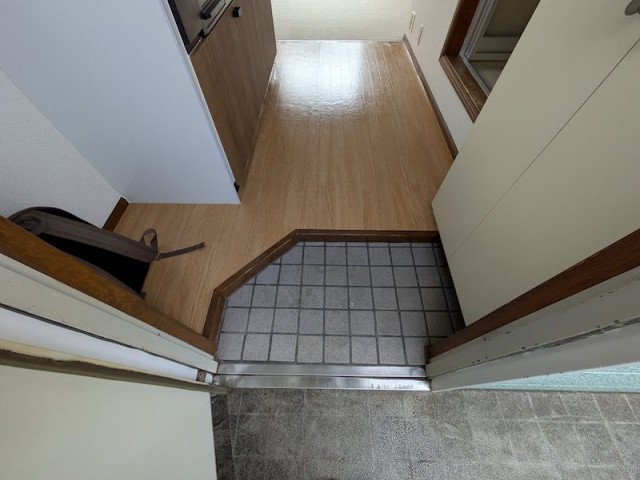 (玄関)
