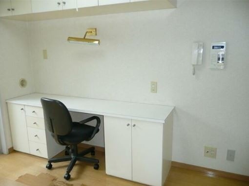 ※同仕様写真含む、家具等は付帯いたしません。(居間)