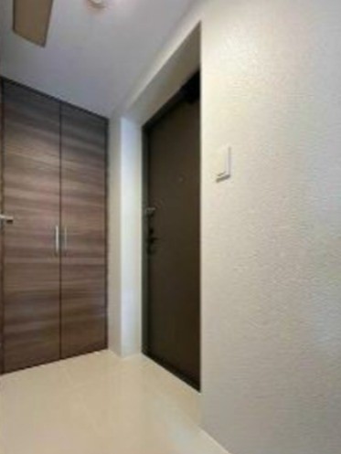 ※同仕様写真含む(玄関)