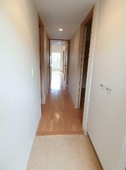 ※同仕様写真含む(玄関)