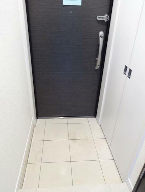 ※同仕様写真含む(玄関)