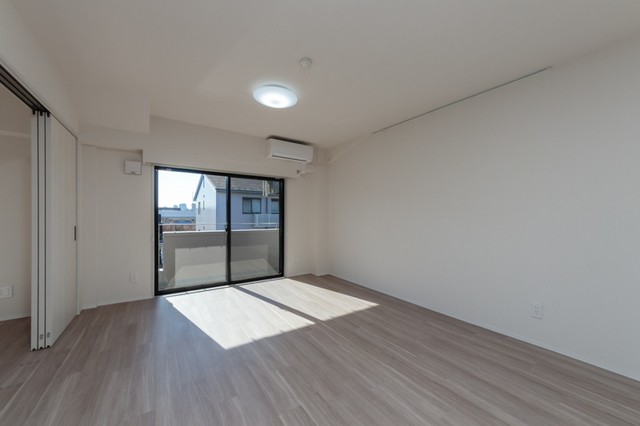 ※写真は同タイプ住戸です。(居間)