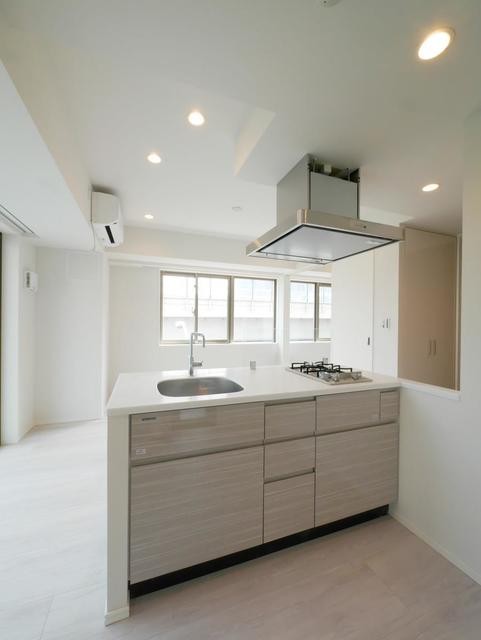 ※写真は同タイプ住戸です。(キッチン)