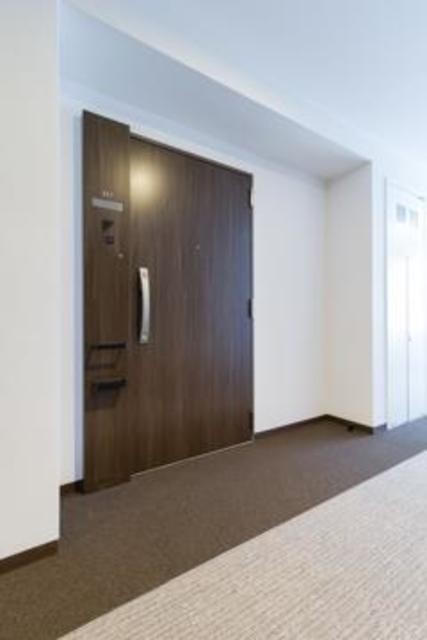 ※写真は同タイプ住戸です。(玄関)