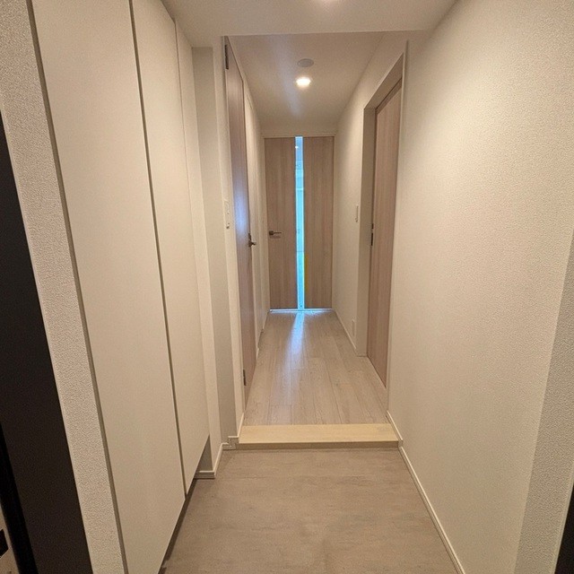 ※写真は同タイプ住戸です。(玄関)