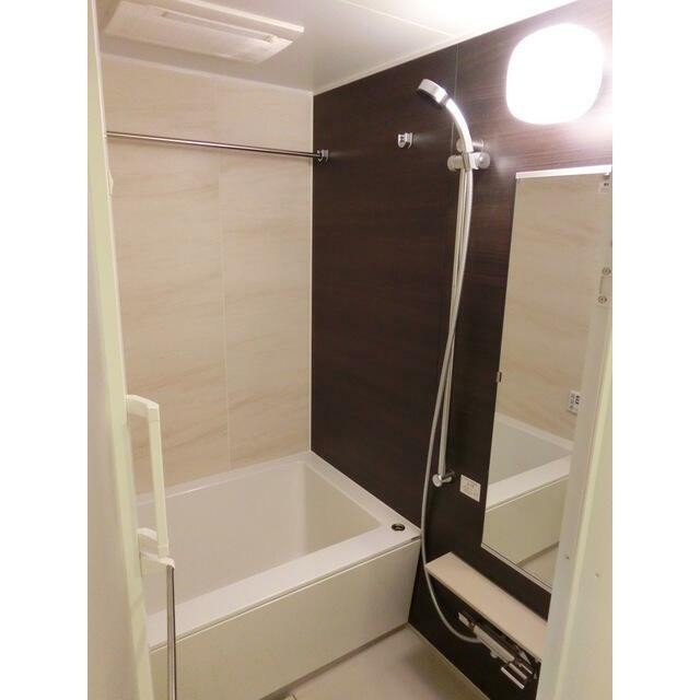 Dタイプ2015年3月撮影 同タイプ1005号室の写真です。(風呂)