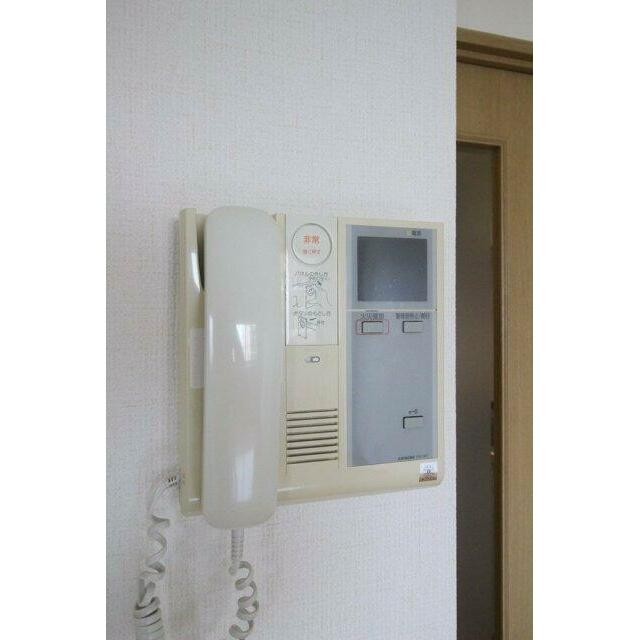 モニター付きではありません。