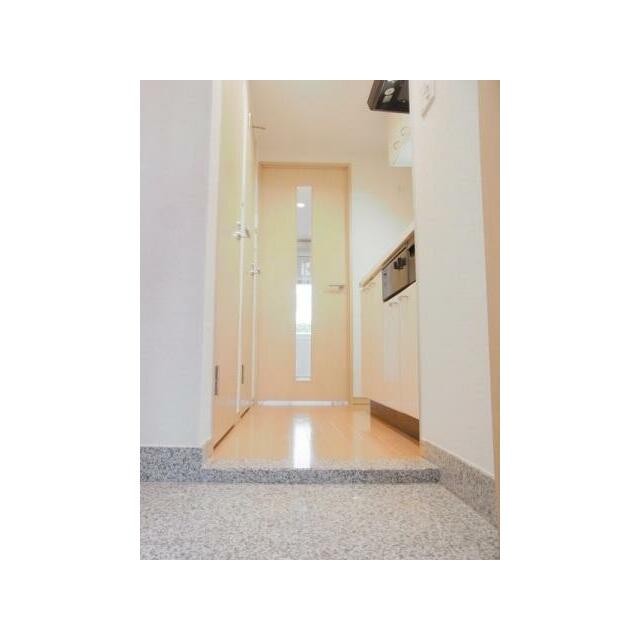 ※同仕様写真含む(玄関)