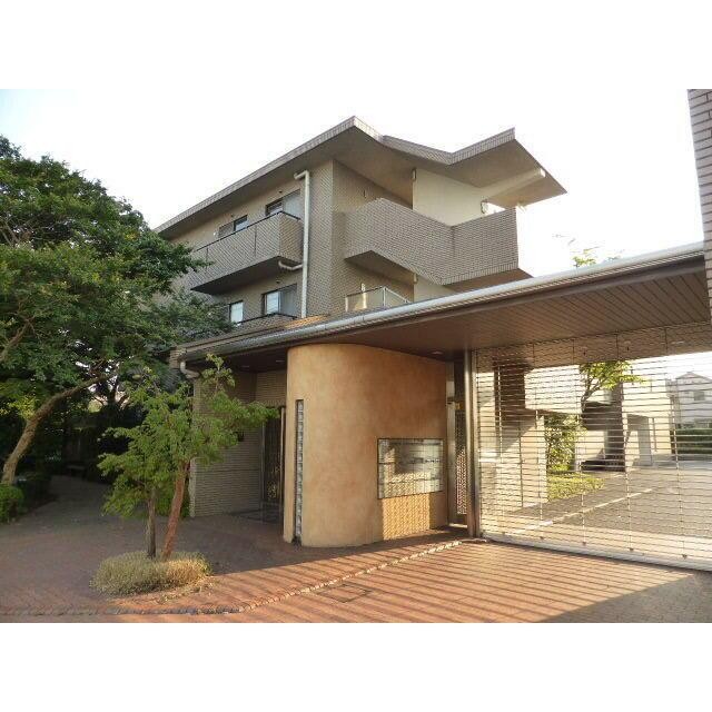 世田谷区成城４丁目 【賃貸居住】マンション