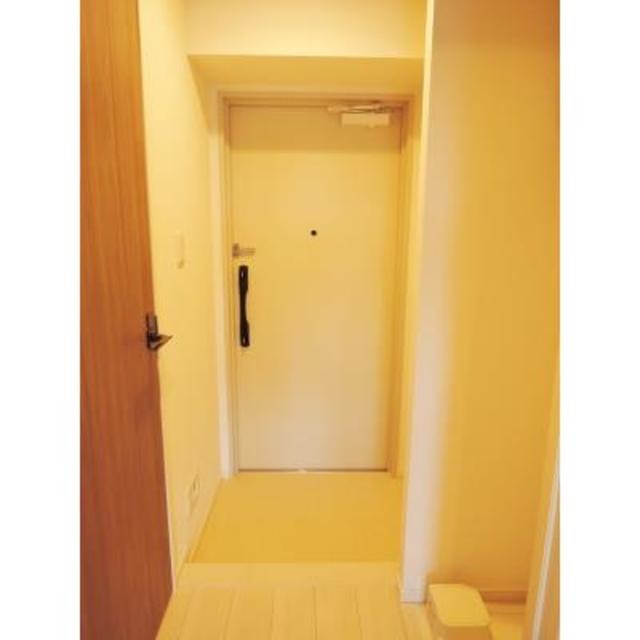 ※写真は同タイプ住戸です。(玄関)