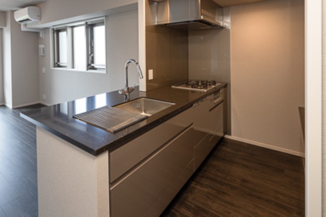 ※写真は同タイプ住戸です。(キッチン)