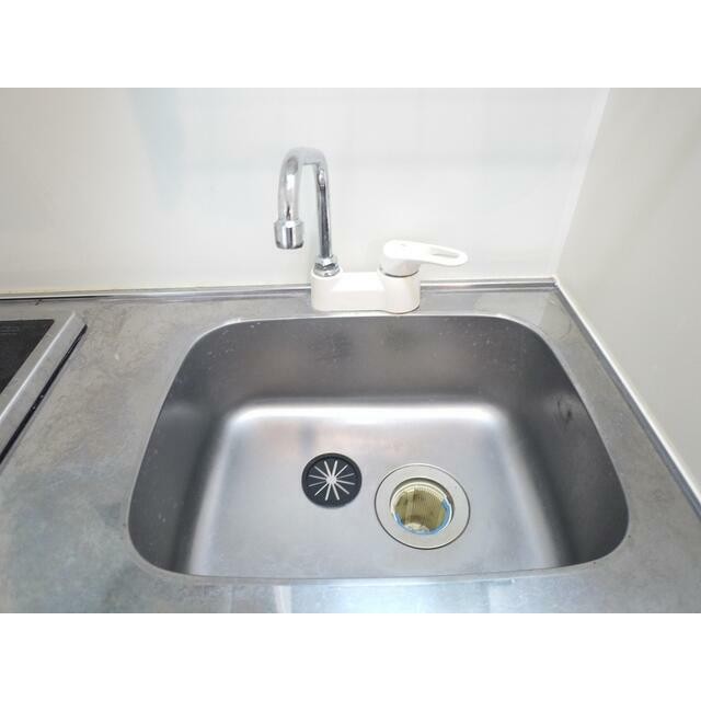 シングルレバーで温度調整もらくらく♪(キッチン)