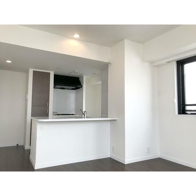 ※写真は同タイプ住戸です。(キッチン)