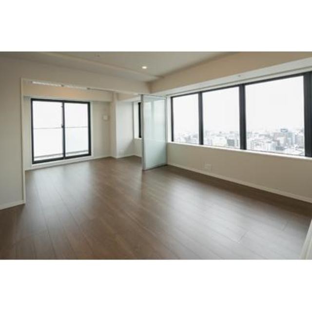 ※写真は同タイプ住戸です。(居間)