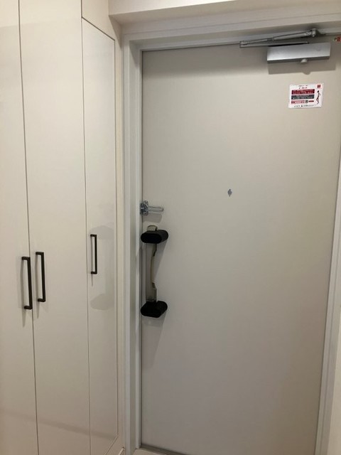 ※写真は同タイプ住戸です。(玄関)