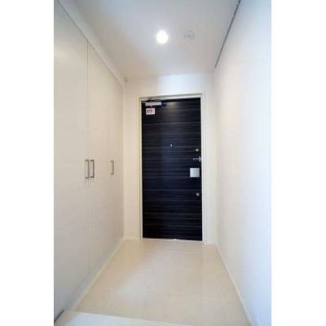 ※同仕様写真含む(玄関)