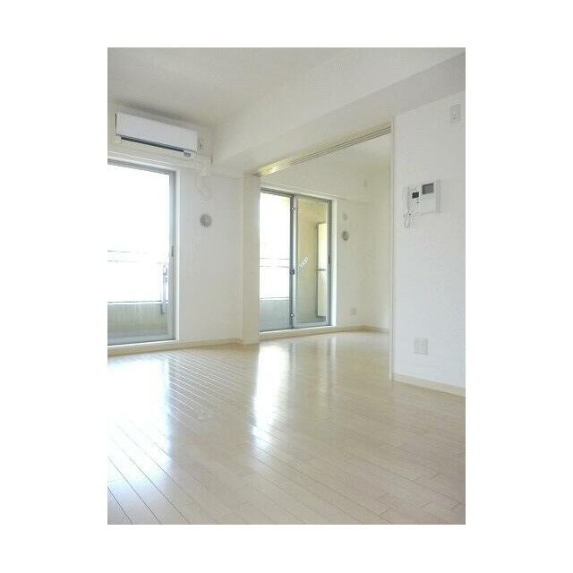 以下、別部屋参考写真(居間)