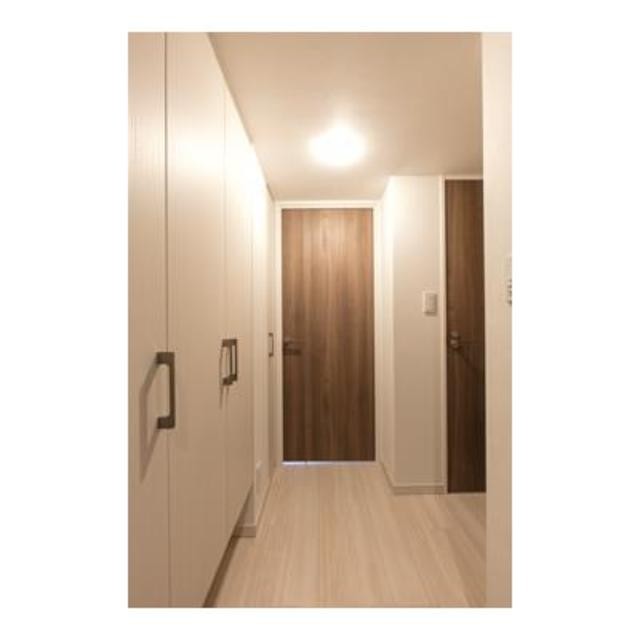 ※写真は同タイプ住戸です。(玄関)