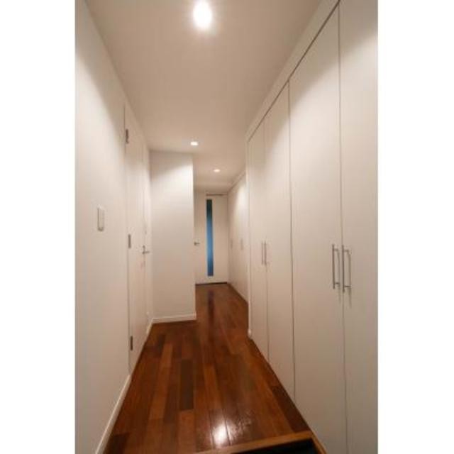 ※写真は同タイプ住戸です。(玄関)