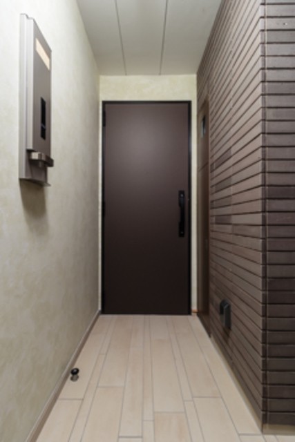 ※写真は同タイプ住戸です。(玄関)