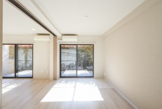 ※同仕様写真含む(居間)