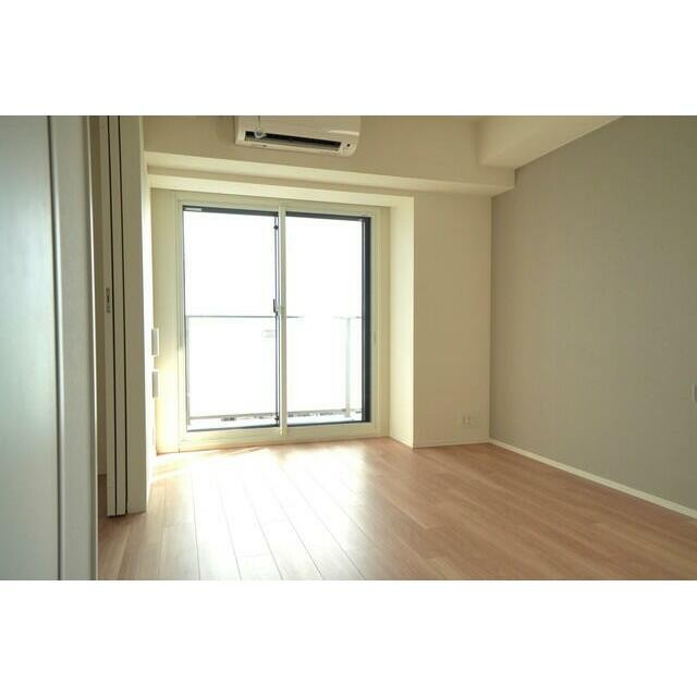 ※写真は同タイプ住戸です。(居間)