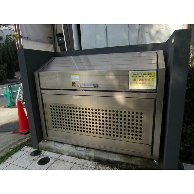 ダストボックス