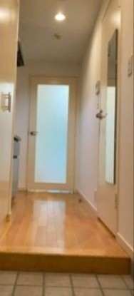 ※同仕様写真(玄関)