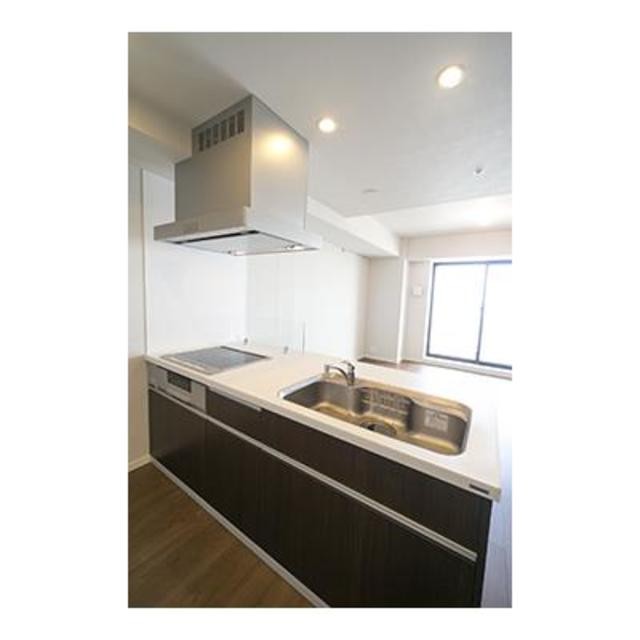 ※写真は同タイプ住戸です。(キッチン)