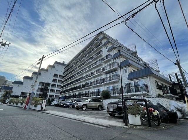 目黒区中目黒１丁目 【賃貸居住】マンション