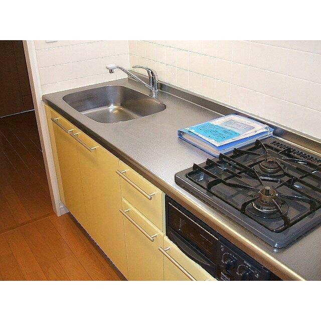 システムキッチン（2口ガスコンロ・グリル付き）(キッチン)