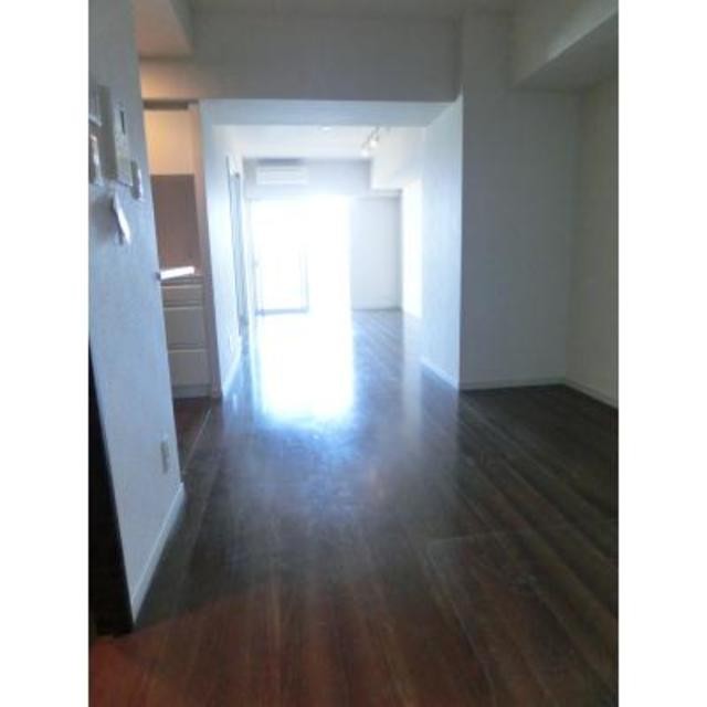 ※写真は同タイプ住戸です。(居間)