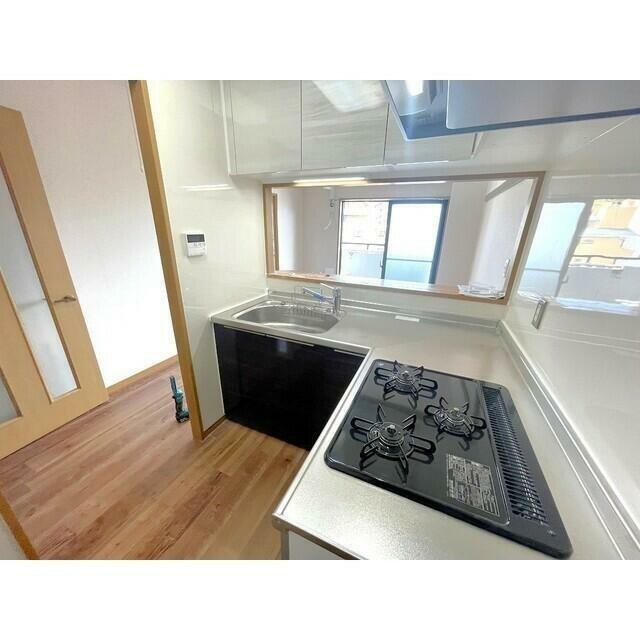 3口ガスコンログリルつき(キッチン)