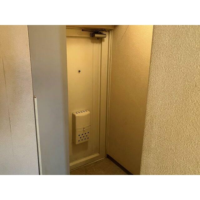 (玄関)