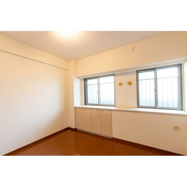 ※写真は同タイプ住戸です。(居間)