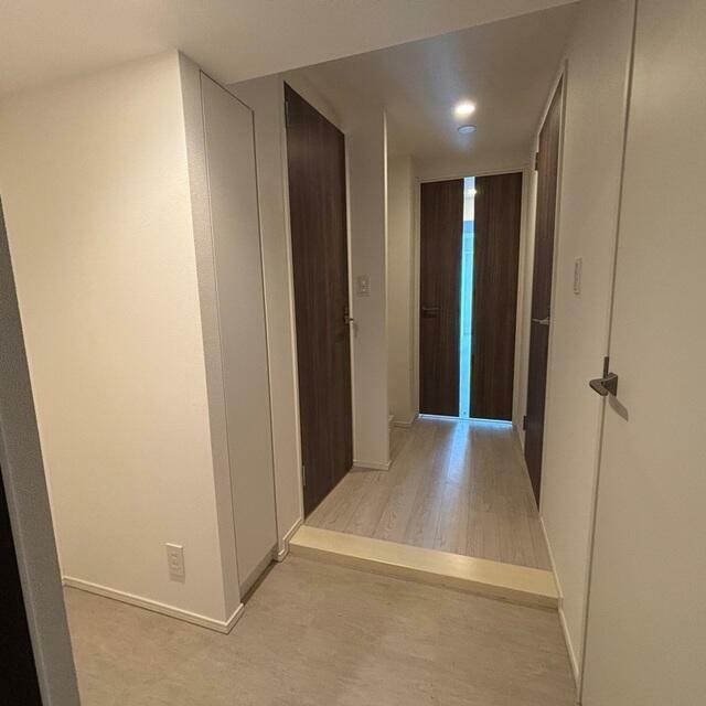 ※写真は同タイプ住戸です。(玄関)