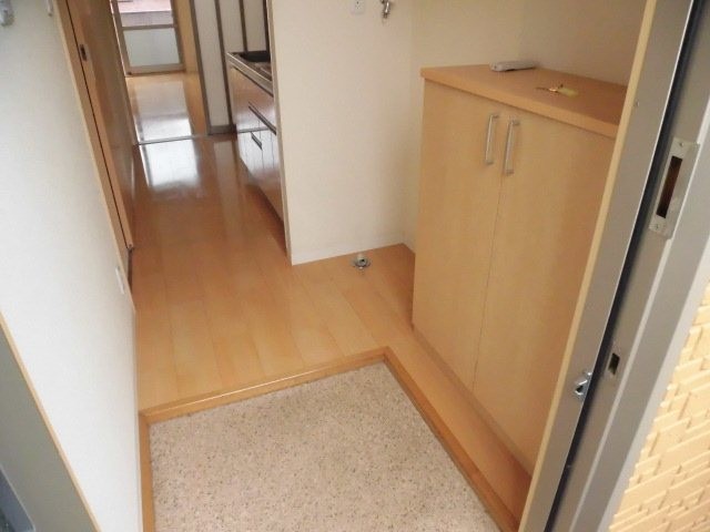 (玄関)