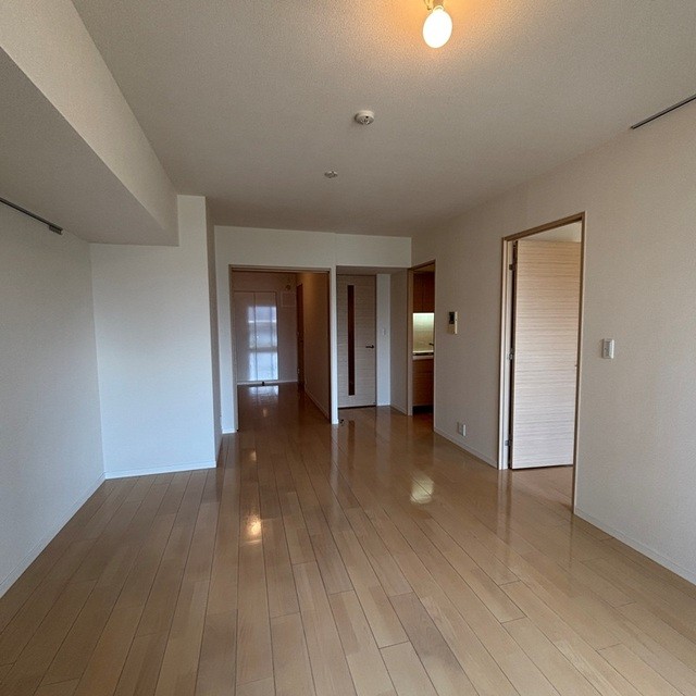 ※写真は同タイプ住戸です。(居間)