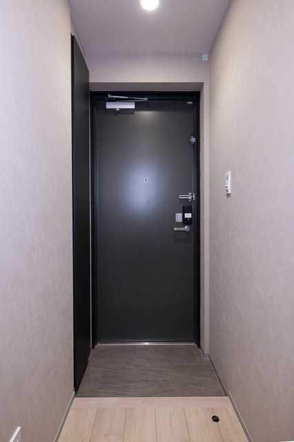 ※写真は同タイプ住戸です。(玄関)