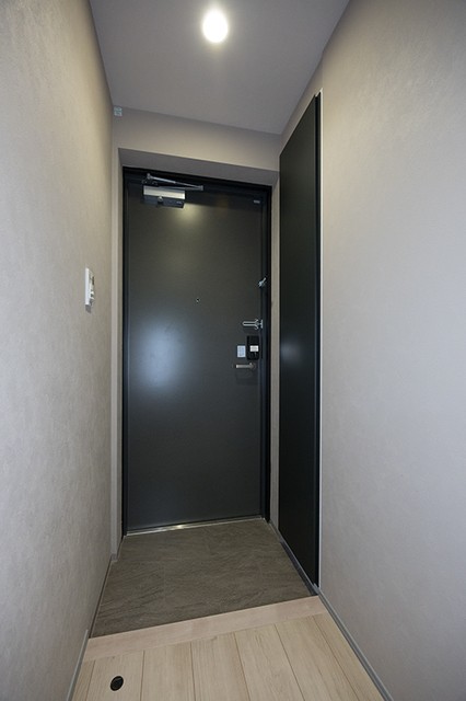 ※写真は同タイプ住戸です。(玄関)