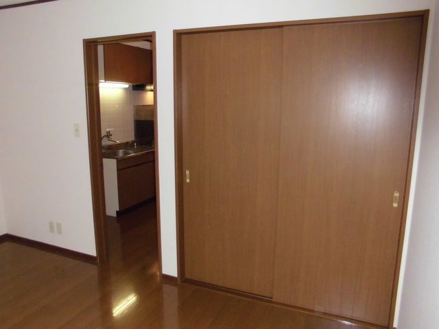 (居間)