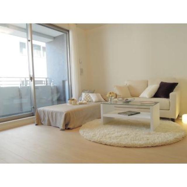 ※写真は同タイプ住戸です。(居間)