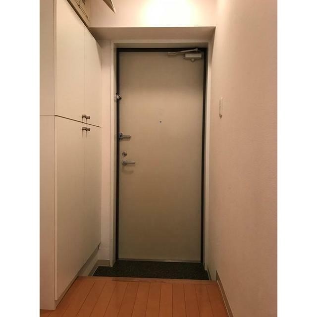 ※同仕様写真含む(玄関)