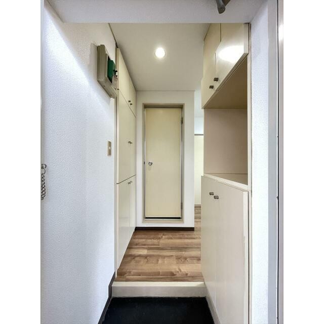 ※別部屋参考写真(玄関)