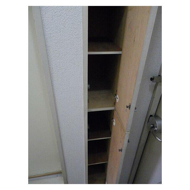 下足入れ(内装)