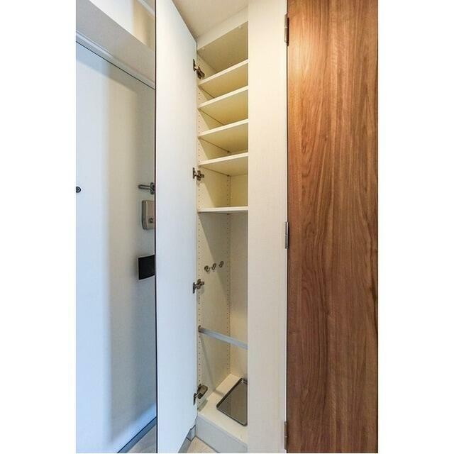 シューズボックス