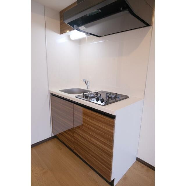 同物件他号室のため、室内フローリング等配色が異なります。(キッチン)