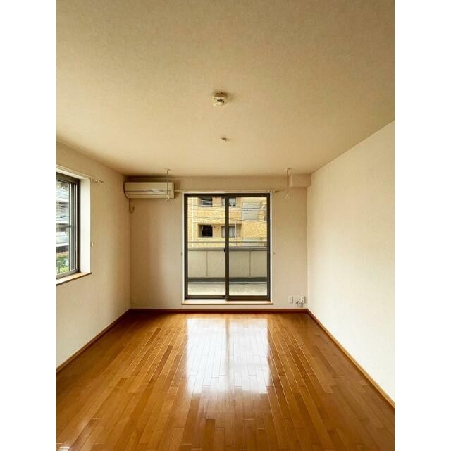 別部屋同間取(居間)